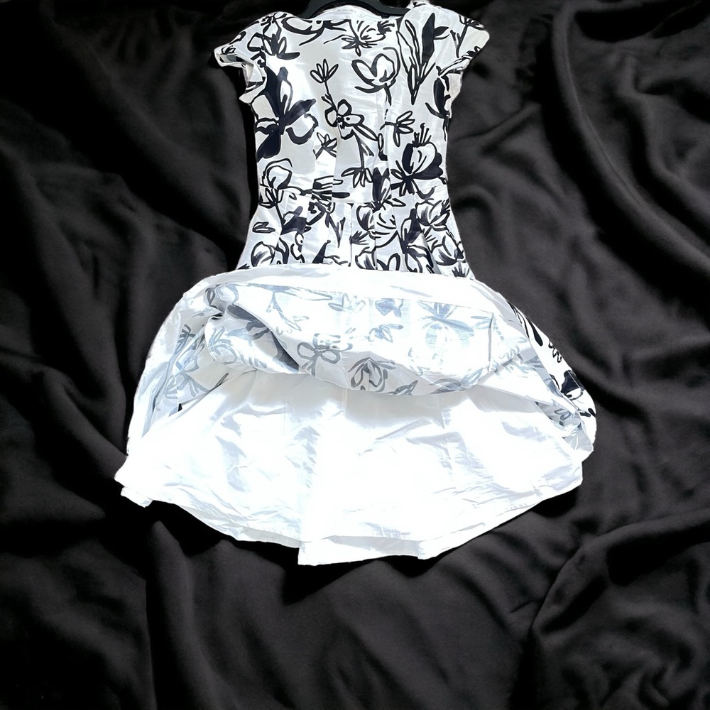 Eshakti Floral Dupioi Cocktail Dress size 6 w/ side pockets